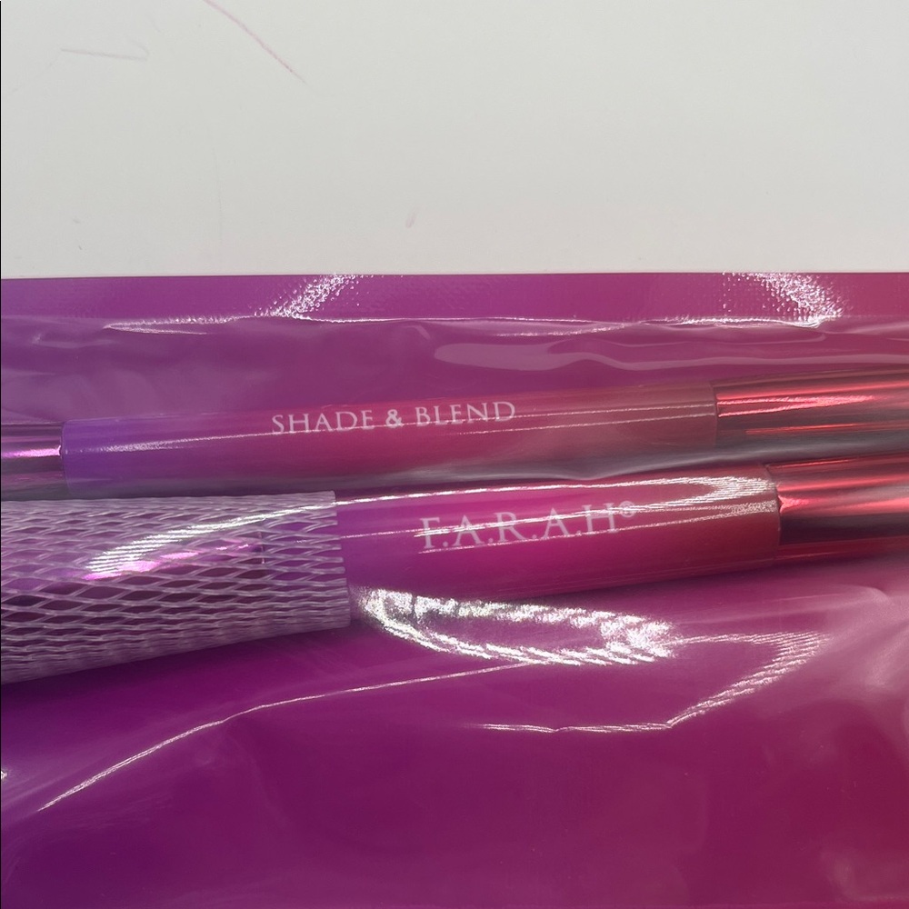 Farah Pink Makeup Brush Set